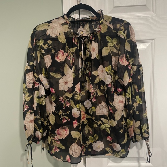 Alice + Olivia Julius Floral Silk Top - Picture 5 of 12